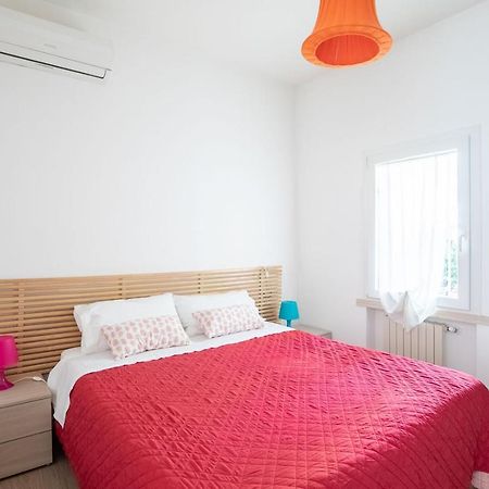 Bilocale Con Giardino A 200Mt Dal Mare - Homeunity Римини Экстерьер фото