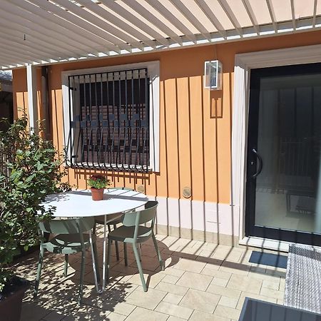 Bilocale Con Giardino A 200Mt Dal Mare - Homeunity Римини Экстерьер фото