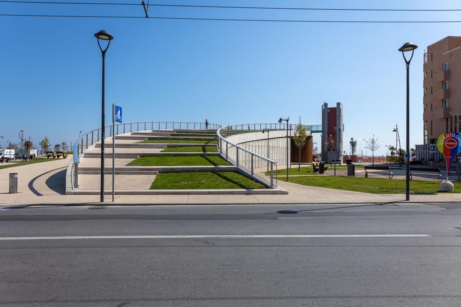 Bilocale Con Giardino A 200Mt Dal Mare - Homeunity Римини Экстерьер фото